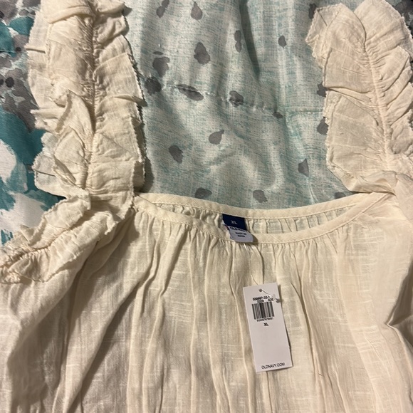 Old navy beige top - Picture 4 of 4